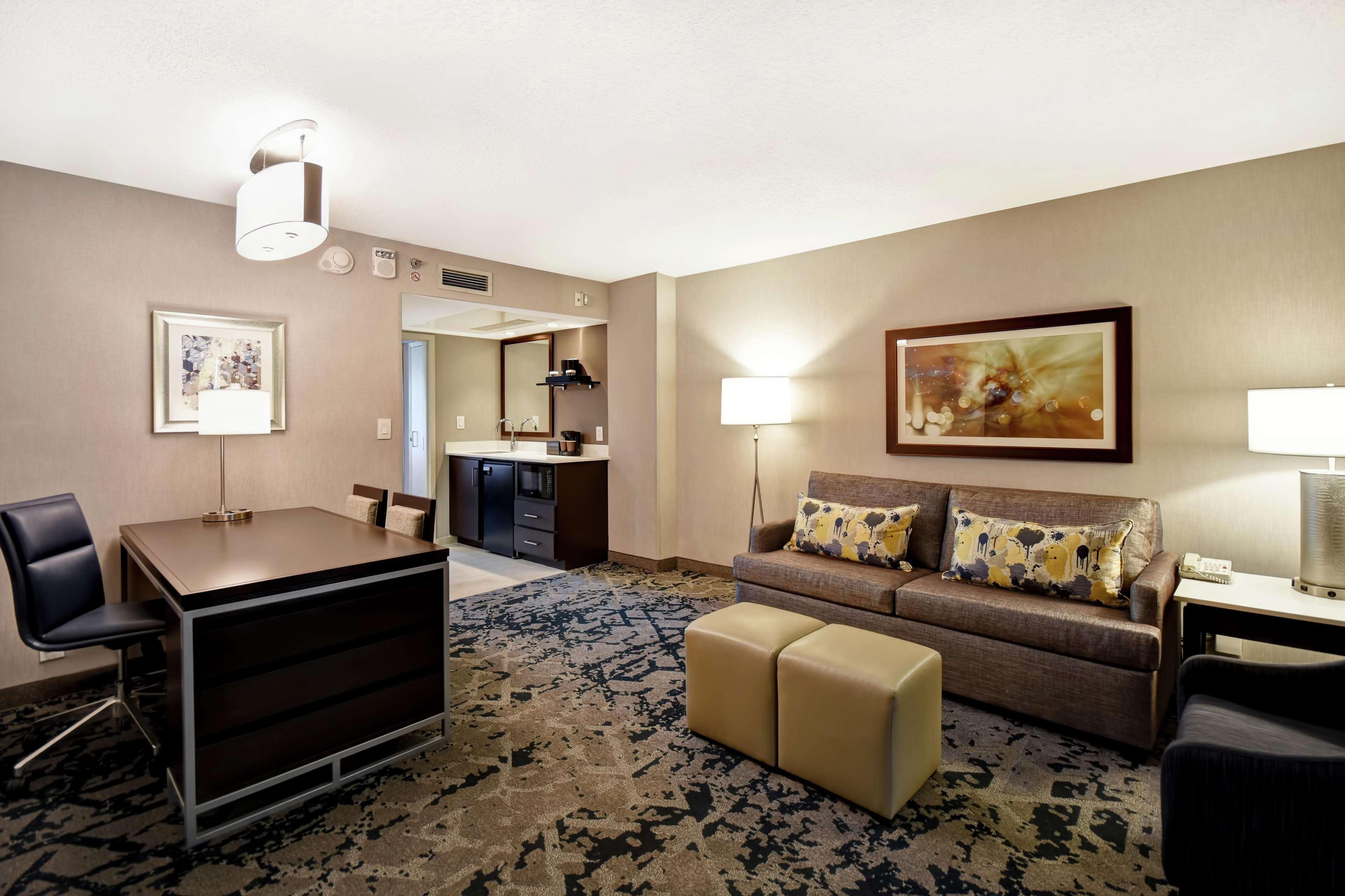 Embassy Suites By Hilton Raleigh Durham Research Triangle Cary Exteriör bild