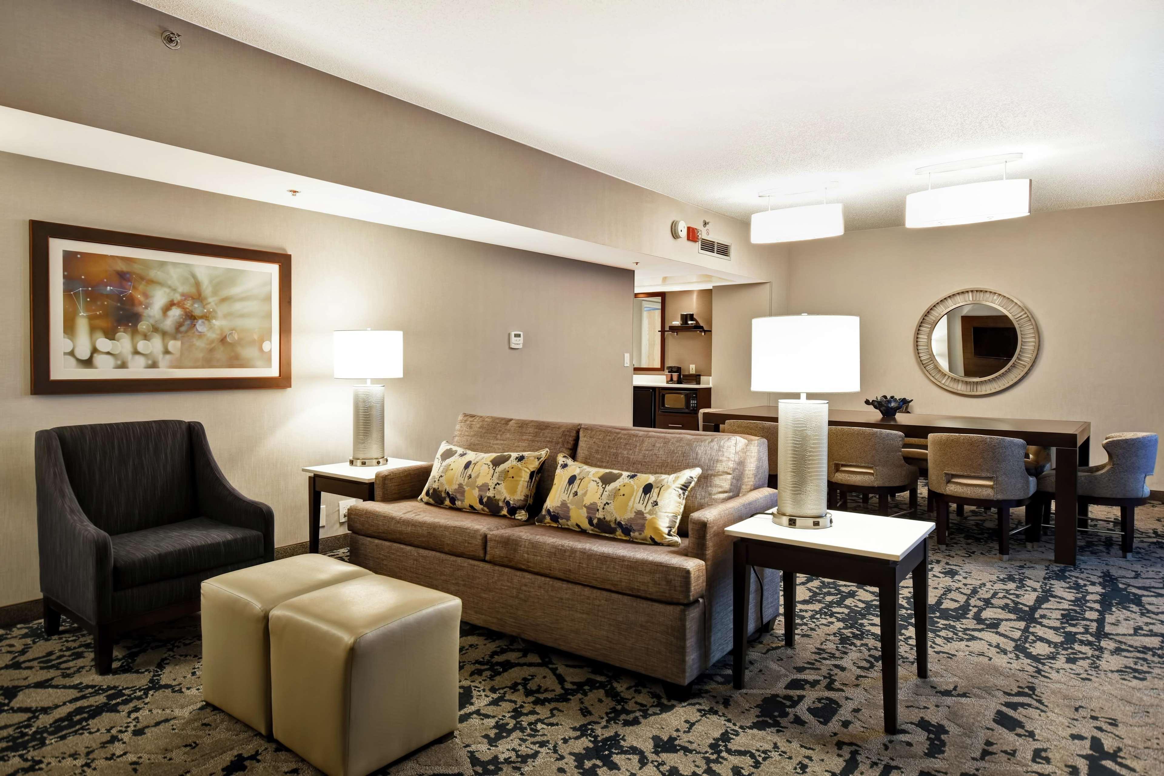 Embassy Suites By Hilton Raleigh Durham Research Triangle Cary Exteriör bild