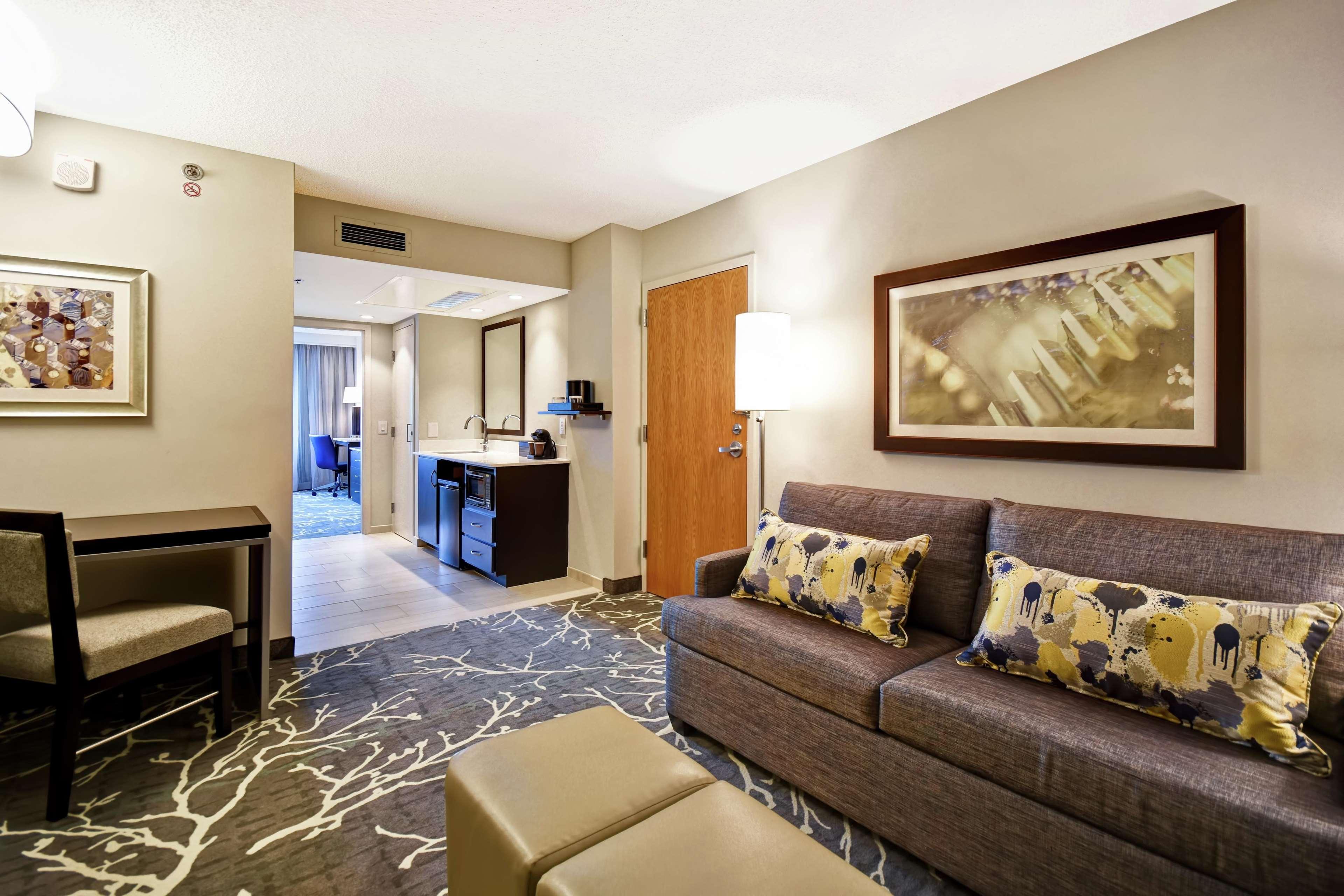 Embassy Suites By Hilton Raleigh Durham Research Triangle Cary Exteriör bild