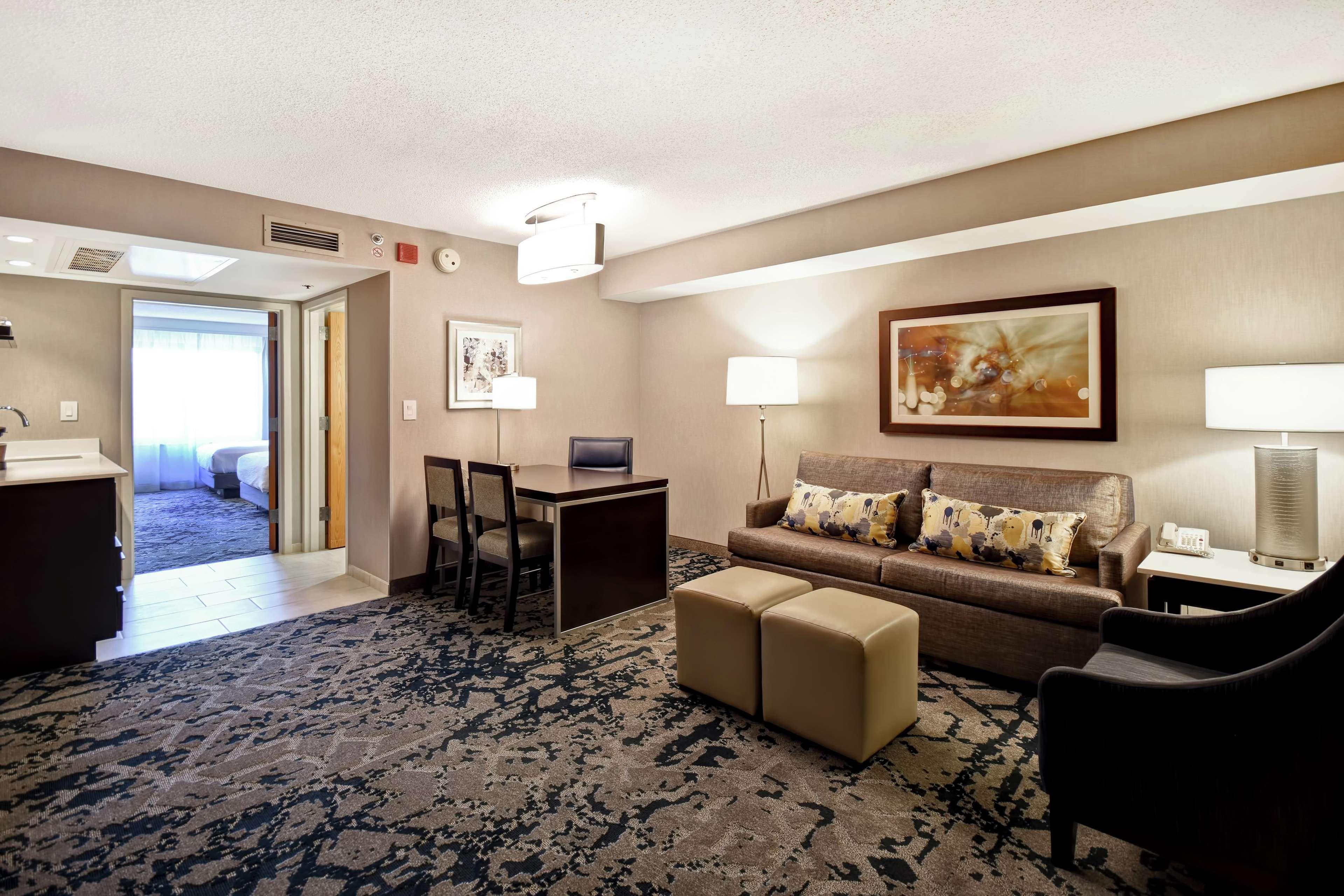 Embassy Suites By Hilton Raleigh Durham Research Triangle Cary Exteriör bild