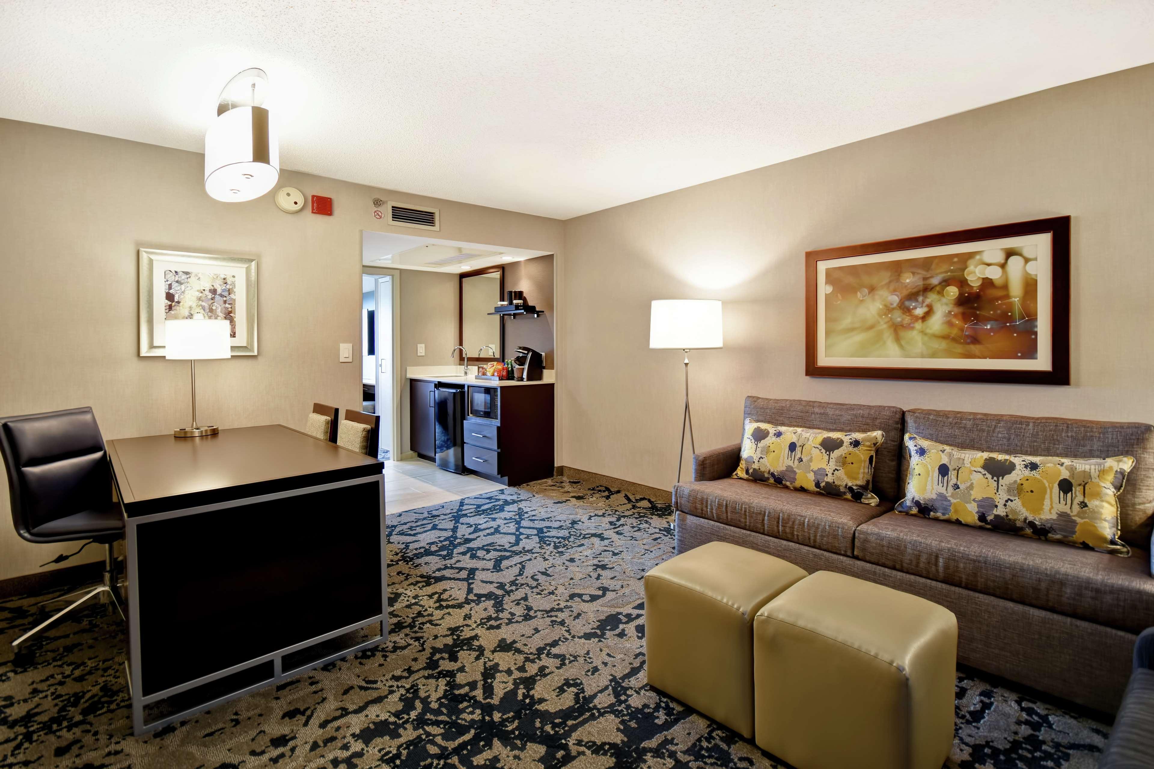 Embassy Suites By Hilton Raleigh Durham Research Triangle Cary Exteriör bild