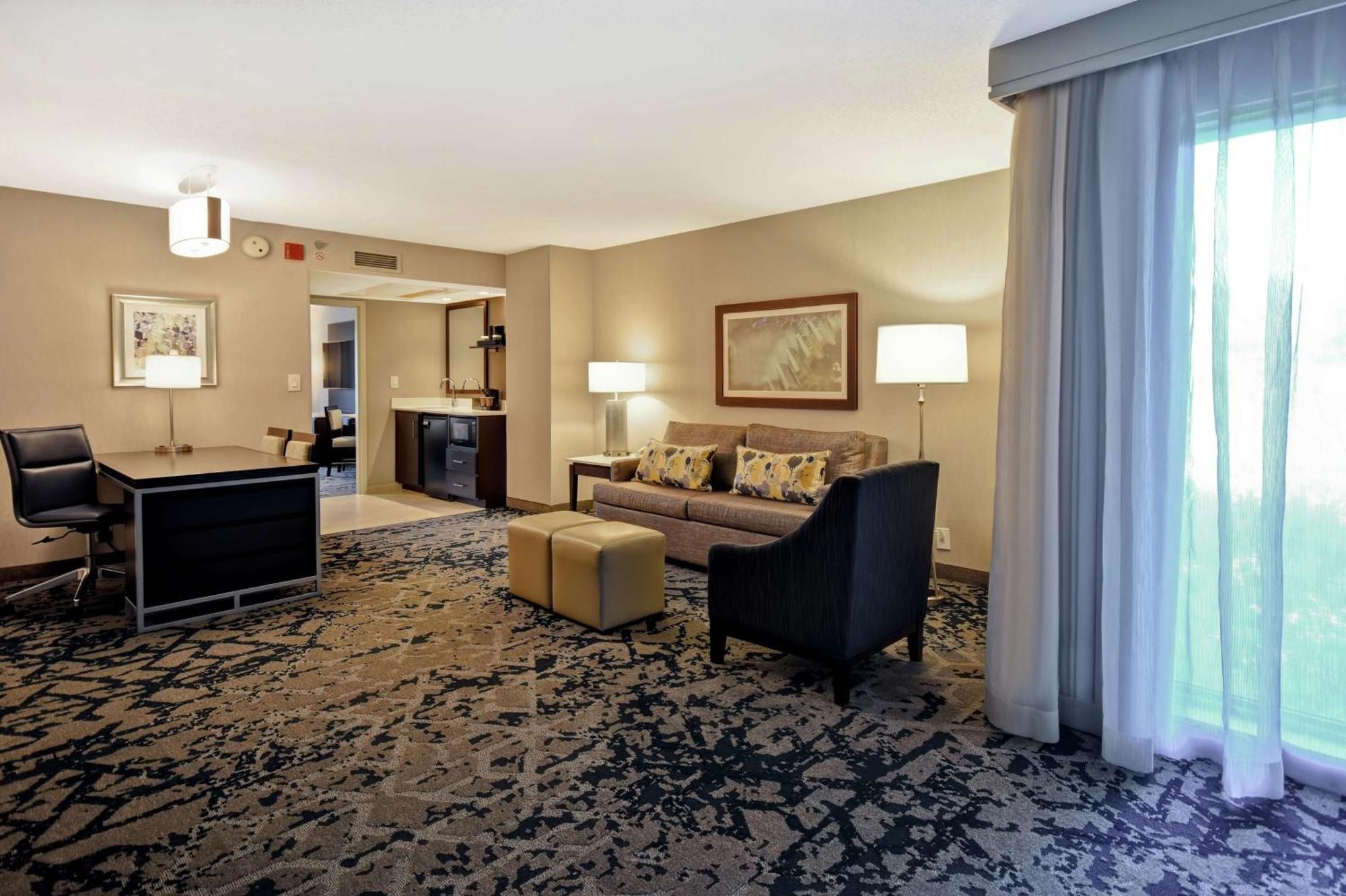 Embassy Suites By Hilton Raleigh Durham Research Triangle Cary Exteriör bild